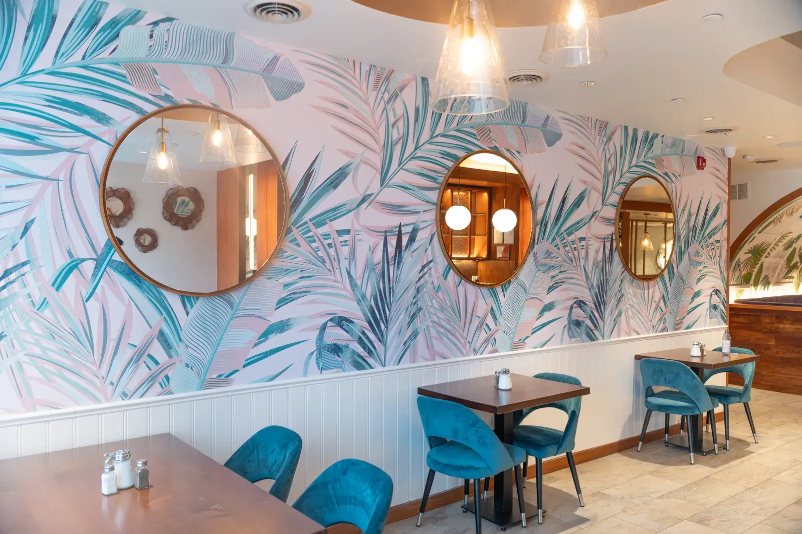 A quiet, mural-lined corner of Solena